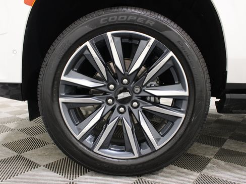 Used 2023 Cadillac Escalade Sport Platinum AWD/4WD image 41