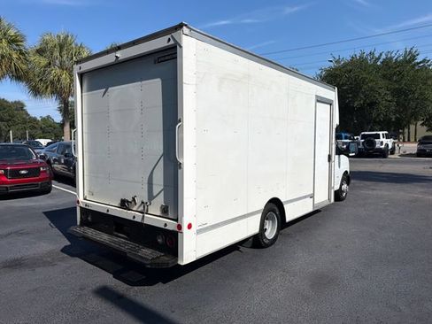 Used 2021 Chevrolet Express 3500 w/ Power Convenience Package RWD image 8