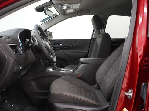 Used 2024 Chevrolet Equinox LT AWD/4WD image 22