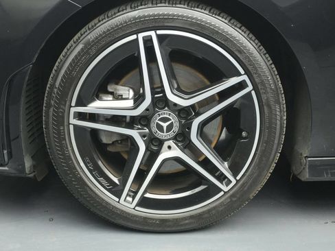 Used 2023 Mercedes-Benz CLA 250 4MATIC image 10
