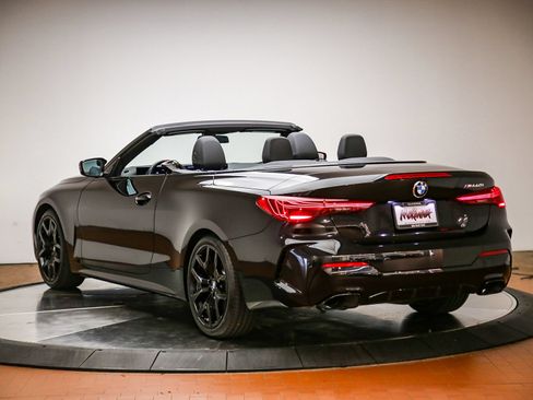 Used 2026 BMW M440i Convertible w/ Premium Package RWD image 2