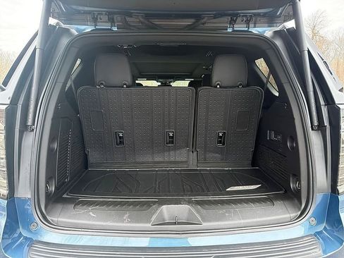 Used 2025 Chevrolet Tahoe LT w/ Comfort Package image 13
