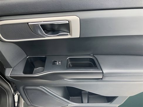 Used 2021 Ford Explorer 2WD image 48