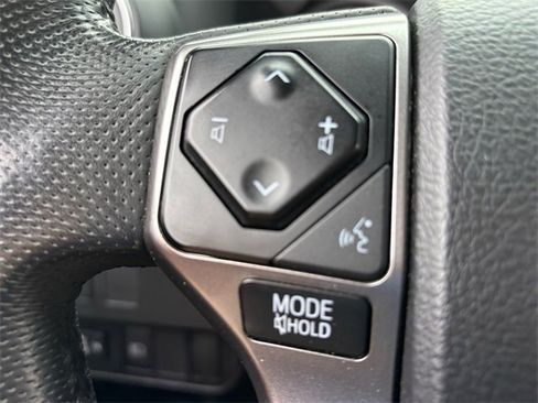 Used 2022 Toyota Tacoma SR5 image 33