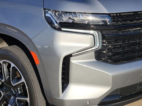 Used 2024 Chevrolet Suburban RST w/ Luxury Package image 13