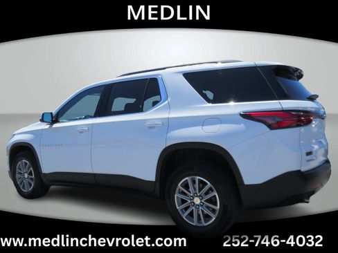 Used 2022 Chevrolet Traverse LT FWD image 7