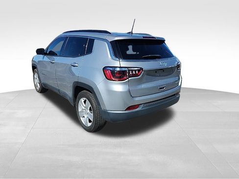 Certified 2022 Jeep Compass Latitude image 10
