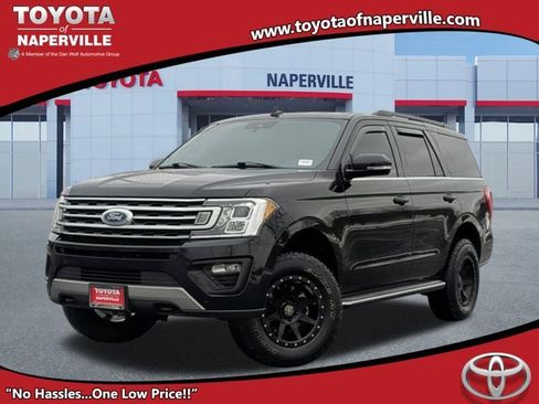 Used 2021 Ford Expedition XLT image 1