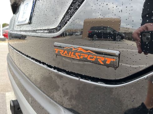 Certified 2025 Honda Pilot TrailSport image 9