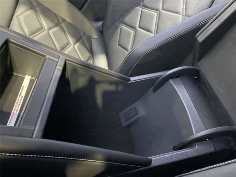 New 2026 Volkswagen Atlas SE image 34