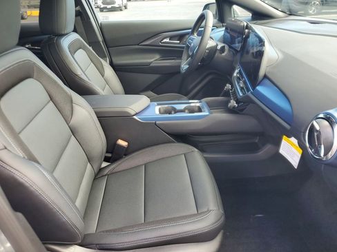 New 2026 Chevrolet Equinox EV LT image 27