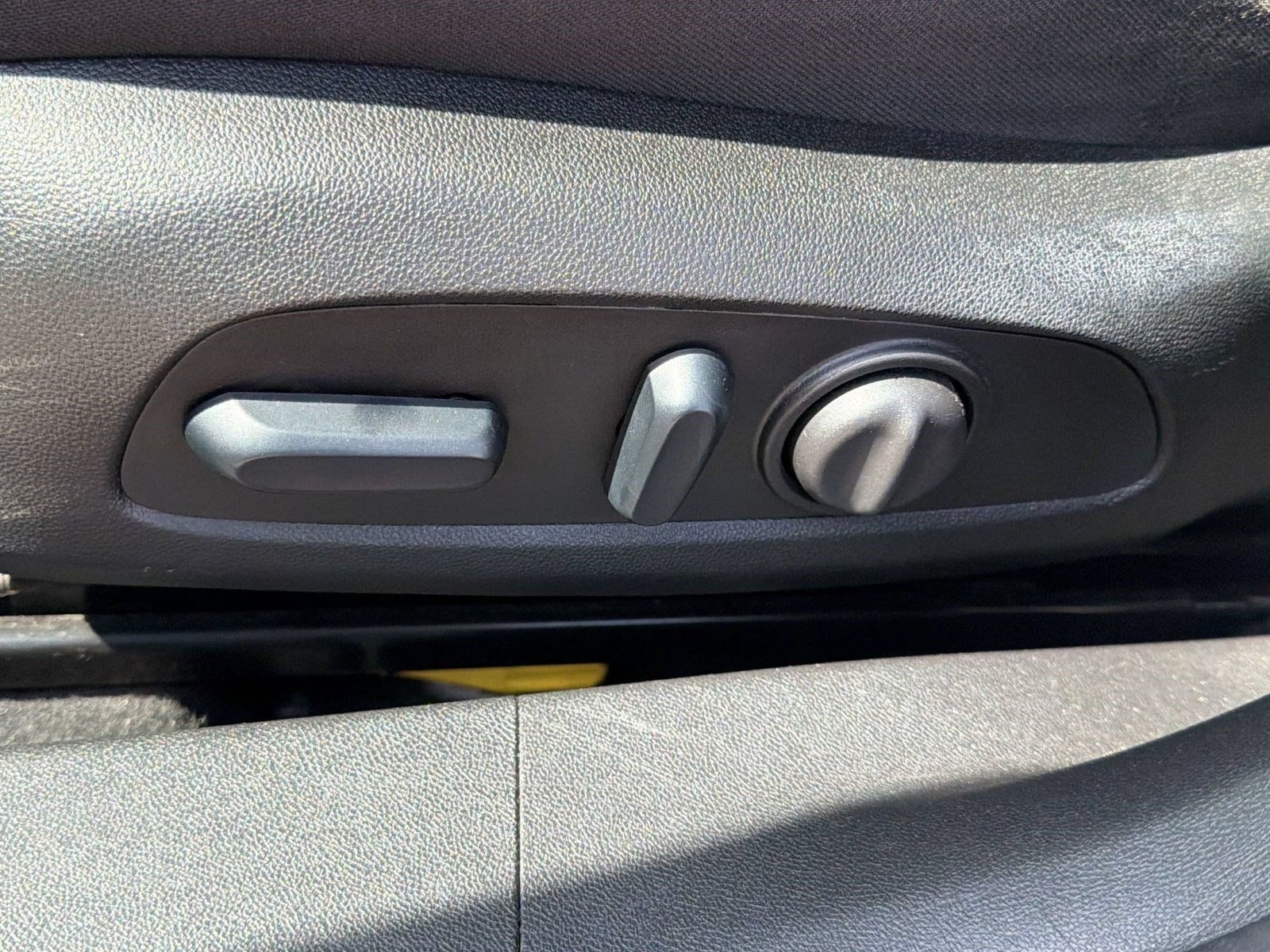 Used 2024 Chevrolet Malibu LT FWD image 13