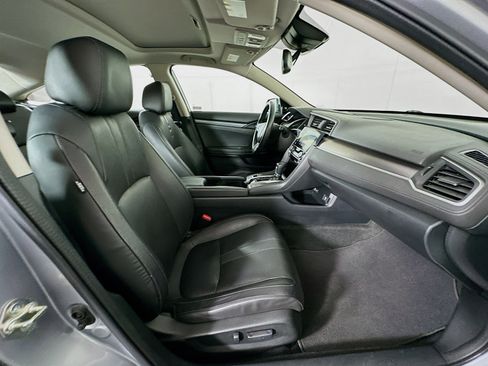 Used 2016 Honda Civic Touring image 30