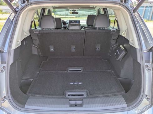 Used 2024 Nissan Rogue SL w/ SL Premium Package FWD image 13