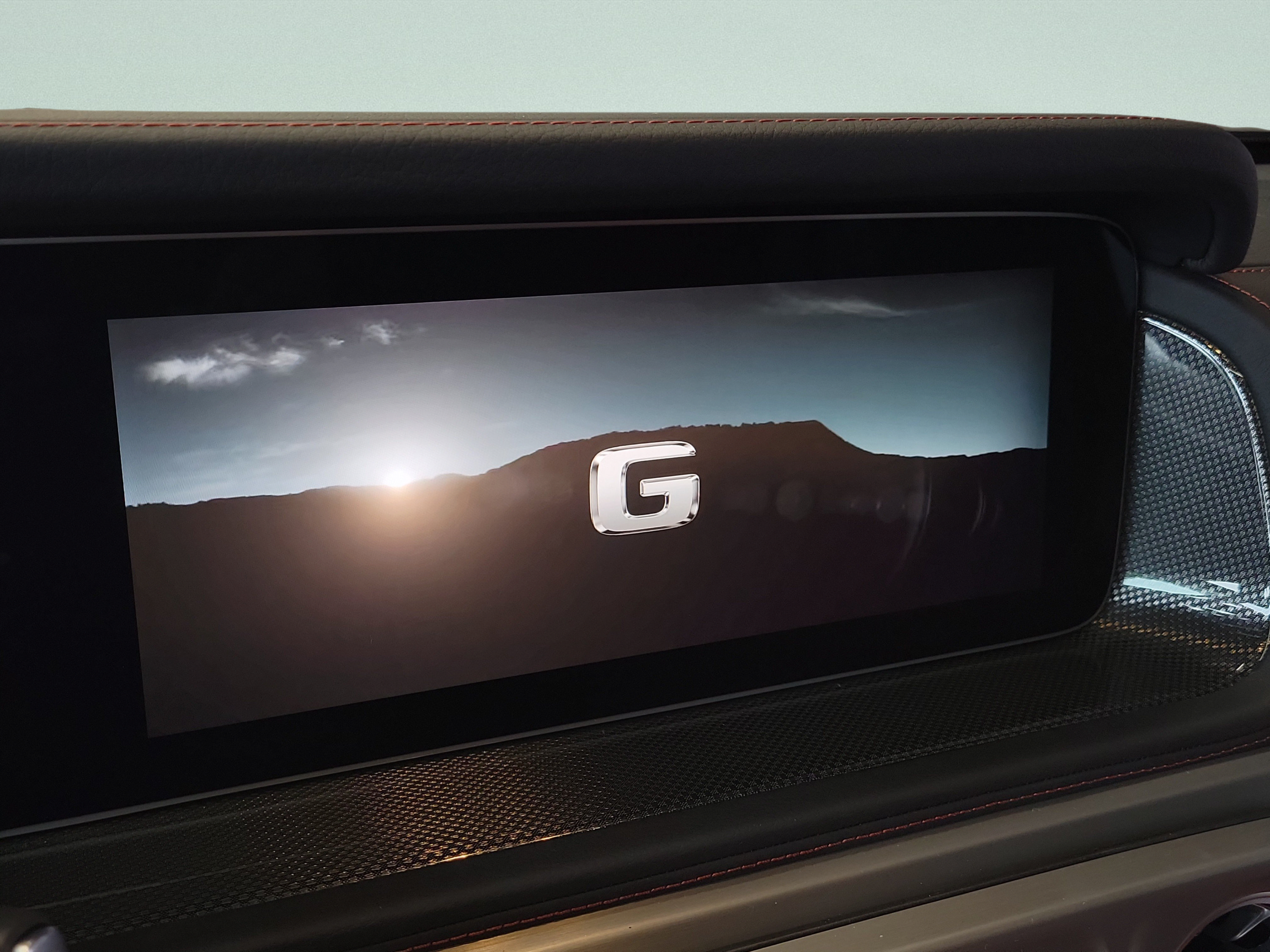 New 2027 Mercedes-Benz G 580 e image 27