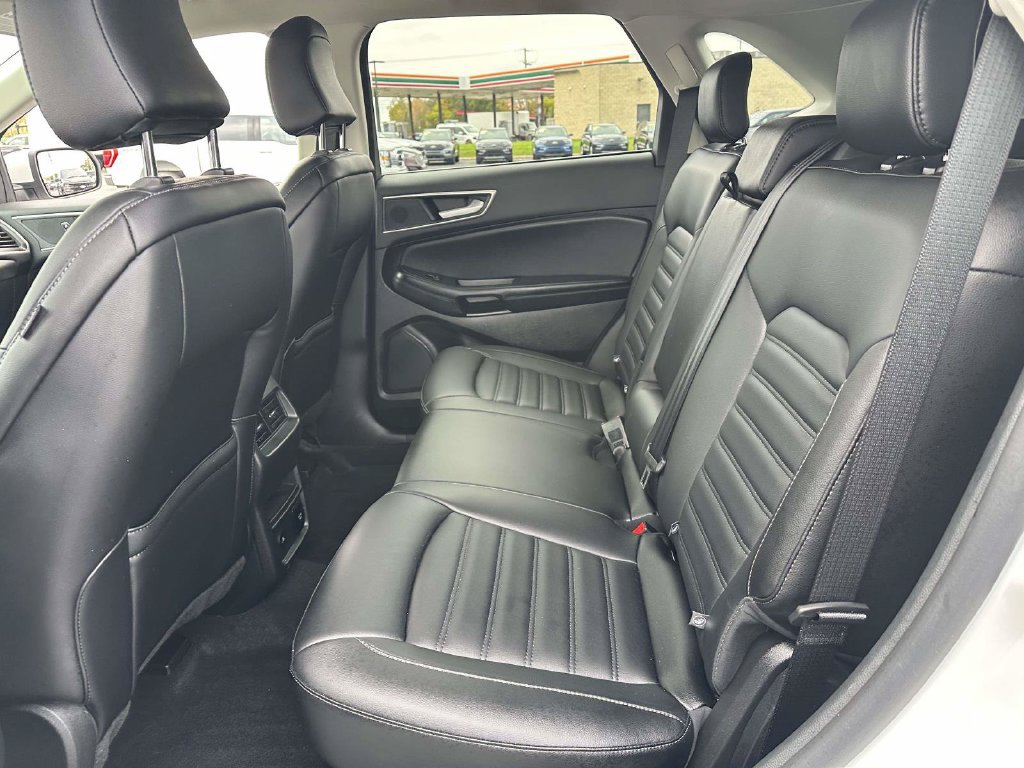 Certified 2024 Ford Edge SEL w/ Convenience Package AWD/4WD image 12