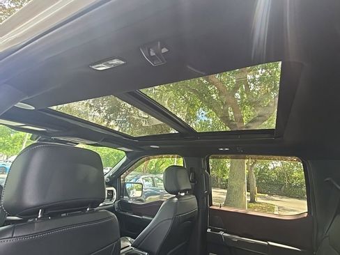 Used 2022 Ford F150 Lariat w/ Equipment Group 502A High image 29