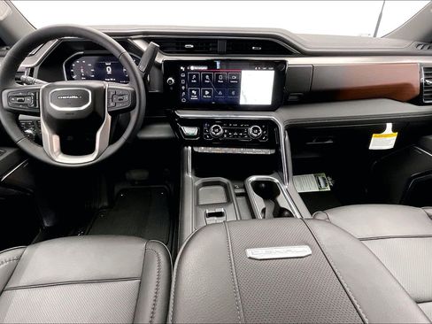 New 2026 GMC Sierra 2500 Denali w/ Denali Reserve Package AWD/4WD image 5