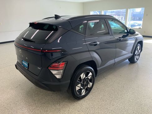 Used 2024 Hyundai Kona SEL image 5