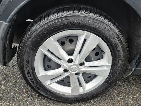 Certified 2024 Nissan Kicks S image 7