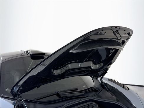 Used 2019 McLaren 720S image 29