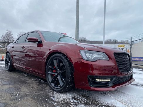 Used 2023 Chrysler 300 C image 37