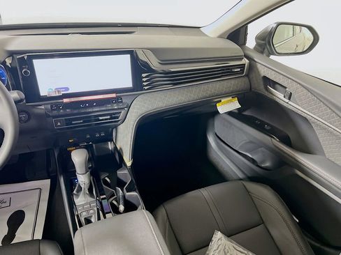 New 2026 Toyota Camry XLE AWD/4WD image 19