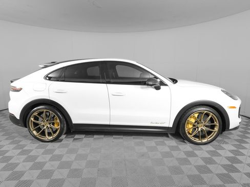 Used 2023 Porsche Cayenne Turbo GT AWD/4WD image 3