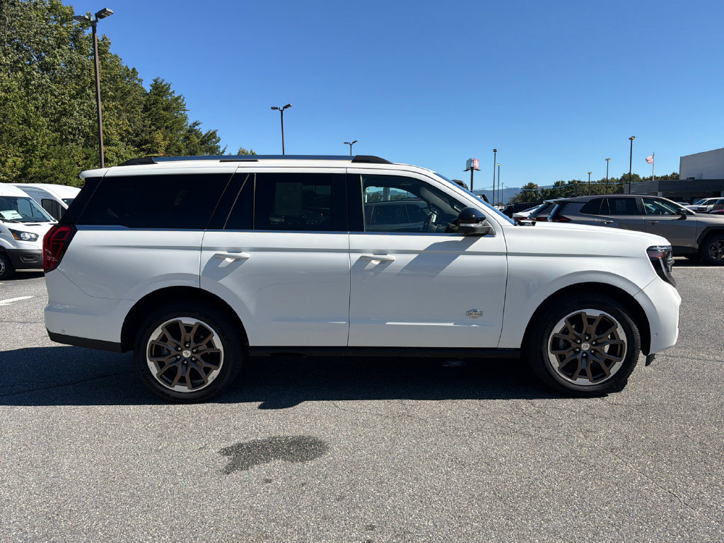 Used 2025 Ford Expedition King Ranch AWD/4WD image 8