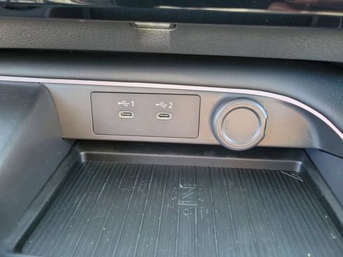New 2026 Nissan Sentra SR w/ Floor Mat Package FWD image 18