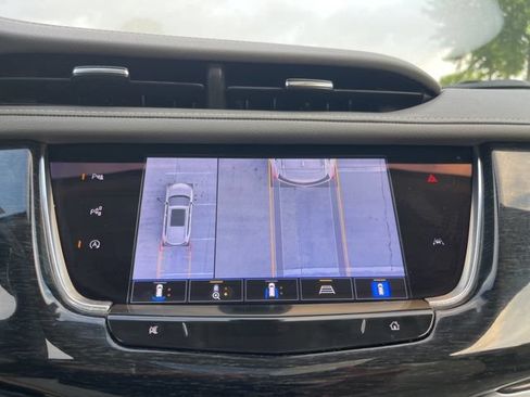 Used 2023 Cadillac XT6 Premium Luxury w/ Technology Package AWD/4WD image 27