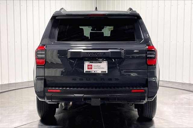 Certified 2025 Toyota 4Runner SR5 AWD/4WD image 4