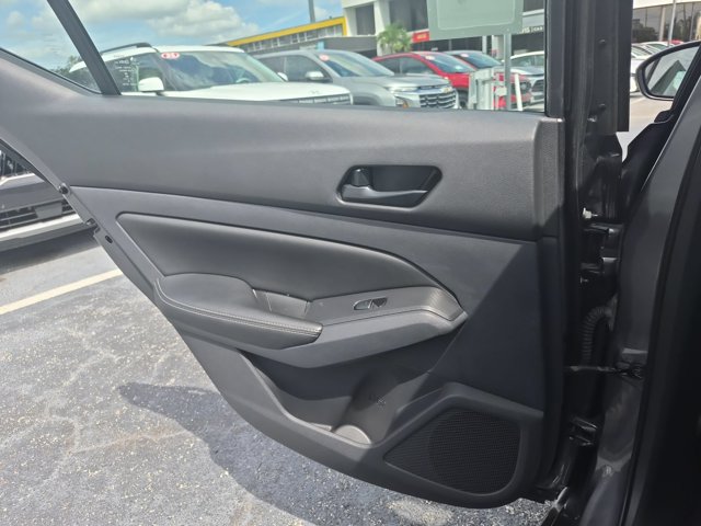 Used 2025 Nissan Altima 2.5 SV FWD image 26