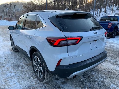 Used 2025 Ford Escape Platinum w/ Premium Technology Package image 7