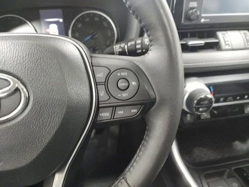 Certified 2022 Toyota RAV4 XLE Premium image 30