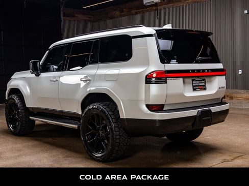 Used 2025 Lexus GX 550 w/ Accessory Package (2T) AWD/4WD image 7