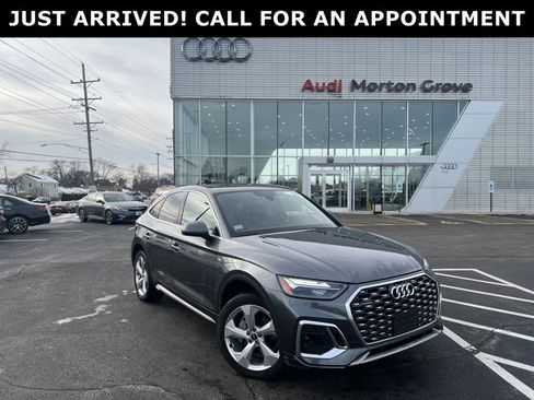 Used 2023 Audi Q5 2.0T Premium w/ Convenience Package image 1