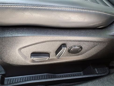 Used 2024 Ford Edge SEL w/ Convenience Package image 20