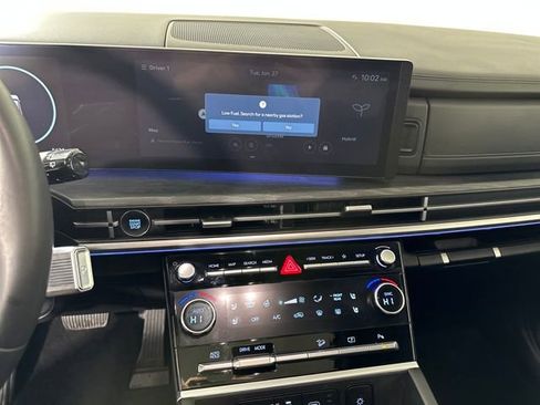 Used 2024 Hyundai Santa Fe Limited image 21