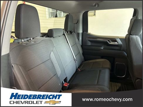 Used 2024 Chevrolet Silverado 1500 LT AWD/4WD image 32
