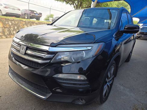 Used 2016 Honda Pilot Touring image 1
