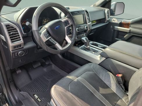 Used 2015 Ford F150 Platinum w/ Equipment Group 701A Luxury AWD/4WD image 15