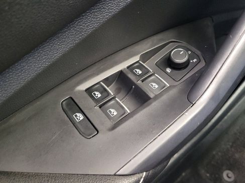 Used 2025 Volkswagen Jetta Sport FWD image 27