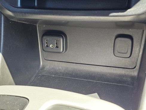 Used 2022 Chevrolet Colorado LT w/ Fleet Safety Package RWD image 34