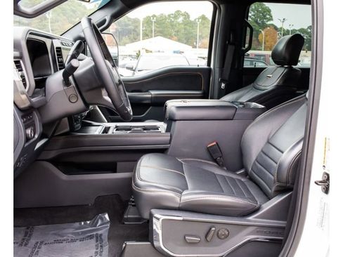 Used 2024 Ford F350 Platinum image 3