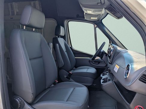 New 2026 Mercedes-Benz Sprinter 2500 image 7