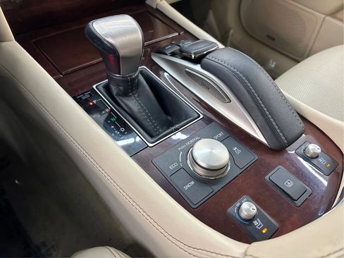 Used 2017 Lexus LS 460 F Sport image 45