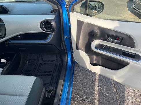 Used 2012 Toyota Prius C Three FWD image 26