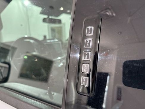 Used 2022 Ford F150 XLT w/ Equipment Group 302A High image 17