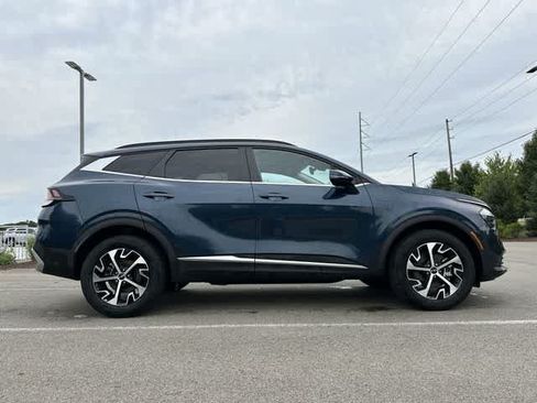 Used 2024 Kia Sportage EX w/ EX Premium Package AWD/4WD image 3